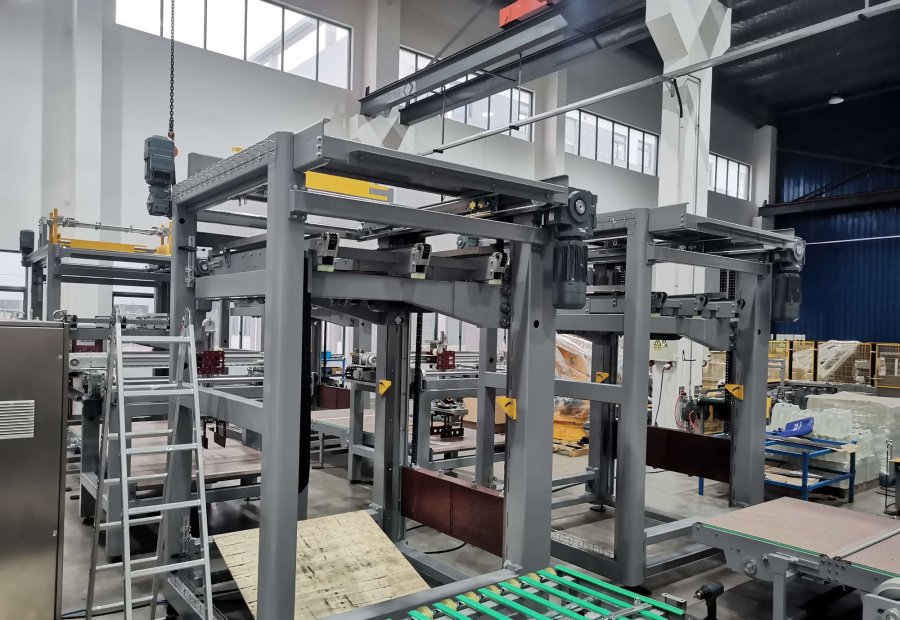 High level palletizer – product image, industrial automation, packaging machine