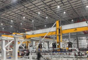Truss palletizer robot, automatic palletizing system, YUPACK, industrial automation